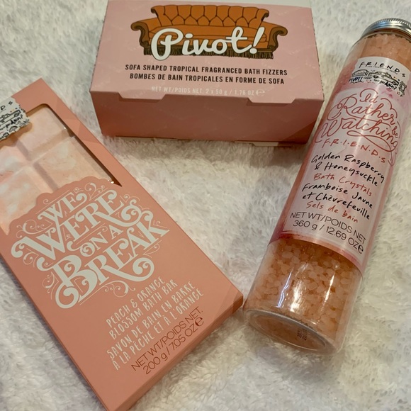 F.r.i.e.n.d.s Bath Products - Picture 3 of 3